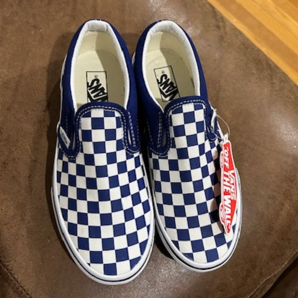 NEW Checkered slip-on Vans - YOUTH